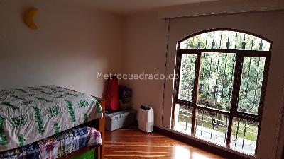 Apartamento de 3 alcobas en venta en Suba Cerros, Bogotá, 300 m² · foto 17 de 20