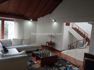 Apartamento de 3 alcobas en venta en Suba Cerros, Bogotá, 300 m² · foto 3 de 20