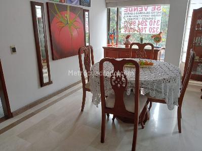 Apartamento de 3 alcobas en venta en San Patricio, Bogotá, 142 m² · foto 5 de 20