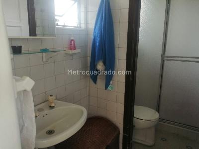 Casa de 3 alcobas en venta en Los Alcazares, Bogotá · foto 17 de 19