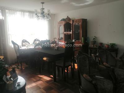 Casa de 3 alcobas en venta en Los Alcazares, Bogotá · foto 2 de 19