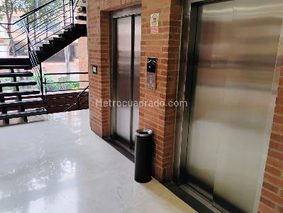 Apartamento en venta en Santa Barbara, Bogotá · foto 4 de 20