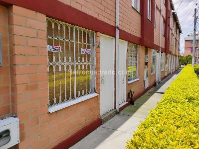Casa de 2 alcobas en venta en Villas De Granada, Bogotá, 65 m² · foto 4 de 18