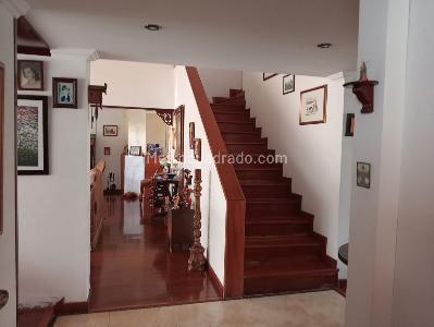Casa de 3 alcobas en venta en Niza, Bogotá, 365 m² · foto 7 de 20