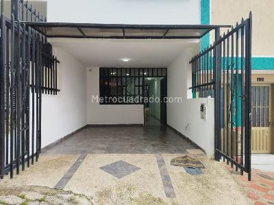 Casa de 3 alcobas en venta en Fusagasuga, Bogotá, 170 m² · foto 2 de 20