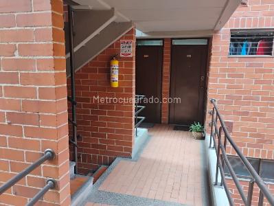 Apartamento en venta en Villas De Granada, Bogotá · foto 3 de 19