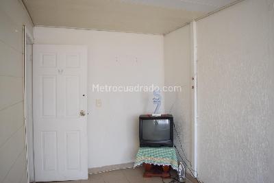 Casa de 5 alcobas en venta en Ciudad Jardin Norte, Bogotá, 374 m² · foto 17 de 20