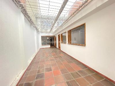 Casa de 5 alcobas en venta en Cedritos Nueva Autopista, Bogotá, 472 m² · foto 10 de 10