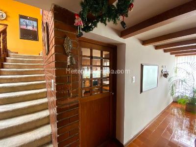 Casa en venta en Niza, Bogotá · foto 4 de 19