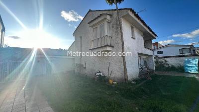 Casa de 4 alcobas en venta en Monaco, Bogotá, 556 m² · foto 2 de 18