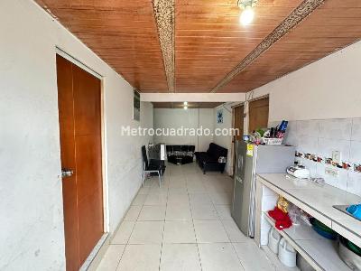Casa de 5 alcobas en venta en Ciudad Galan, Bogotá, 319 m² · foto 8 de 20