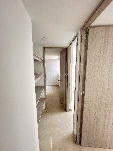 Apartamento en venta en Fontibon, Bogotá · foto 9 de 18