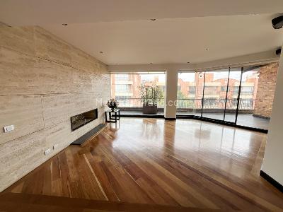Apartamento en venta en Chico Navarra, Bogotá · foto 2 de 14