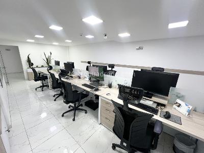 Casa de 5 alcobas en venta en Santa Barbara Oriental, Bogotá, 446 m² · foto 10 de 15