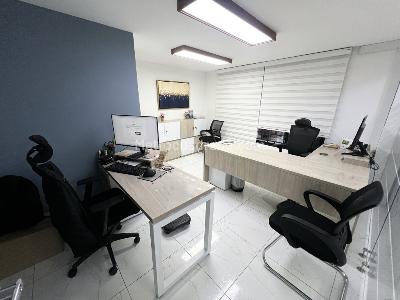 Casa de 5 alcobas en venta en Santa Barbara Oriental, Bogotá, 446 m² · foto 4 de 15