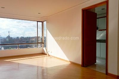 Apartamento de 3 alcobas en arriendo en El Lago, Bogotá, 80 m² · foto 5 de 14