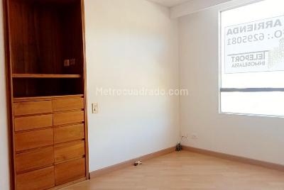 Apartamento de 3 alcobas en arriendo en El Lago, Bogotá, 80 m² · foto 12 de 14
