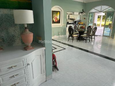 Casa de 4 alcobas en arriendo en El Peñon, Girardot, 500 m² · foto 6 de 20