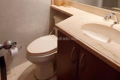 Apartamento de 3 alcobas en venta en Santa Barbara, Bogotá, 125 m² · foto 14 de 20