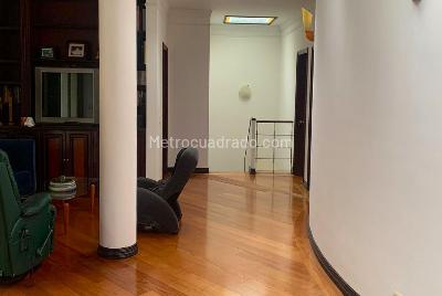 Casa de 4 alcobas en venta en Santa Ana Occidental, Bogotá, 620 m² · foto 6 de 14