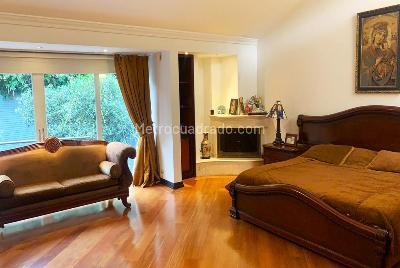 Casa de 4 alcobas en venta en Santa Ana Occidental, Bogotá, 620 m² · foto 7 de 14