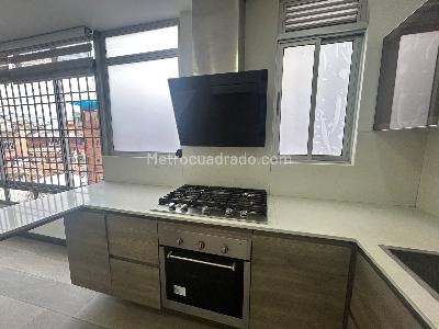 Casa de 3 alcobas en venta en La Camelia, Bogotá, 278 m² · foto 7 de 20