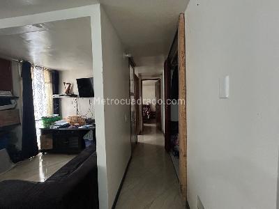 Apartamento de 2 alcobas en venta en 20 De Julio, Bogotá, 47 m² · foto 2 de 16