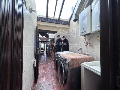 Casa de 3 alcobas en venta en Gratamira, Bogotá, 243 m² · foto 9 de 20
