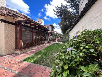 Casa de 3 alcobas en venta en Gratamira, Bogotá, 243 m² · foto 15 de 20