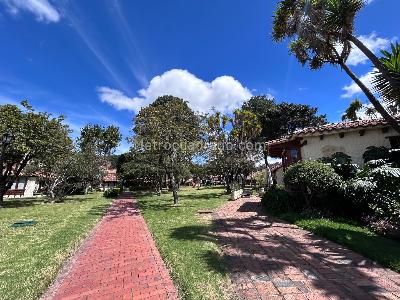 Casa de 3 alcobas en venta en Gratamira, Bogotá, 243 m² · foto 20 de 20