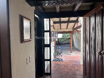 Casa de 3 alcobas en venta en Gratamira, Bogotá, 243 m² · foto 4 de 20