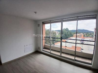 Apartamento en venta en Mosquera, Mosquera · foto 2 de 20