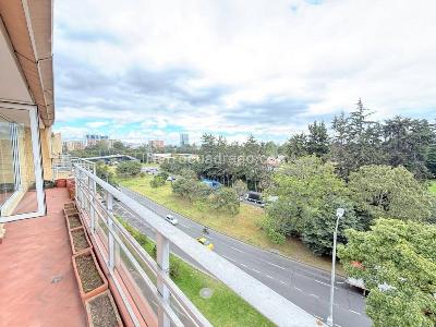 Apartamento de 3 alcobas en venta en Pontevedra, Bogotá, 200 m² · foto 4 de 20