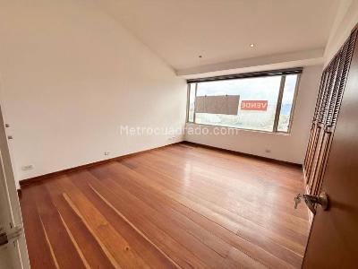 Apartamento de 3 alcobas en venta en Pontevedra, Bogotá, 200 m² · foto 19 de 20
