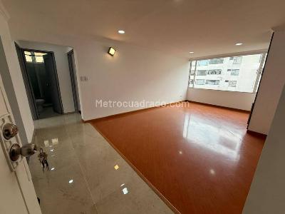 Apartamento en venta en Pontevedra, Bogotá · foto 2 de 15