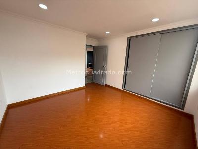 Apartamento en venta en Pontevedra, Bogotá · foto 11 de 15