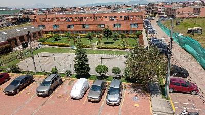 Casa de 3 alcobas en venta en Mosquera, 77 m² · foto 2 de 16