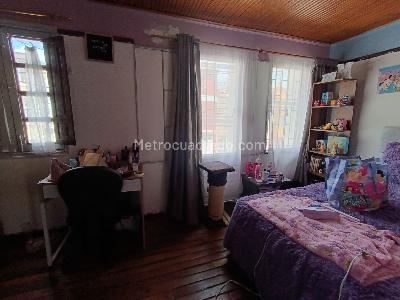 Casa de 5 alcobas en venta en Samper Mendoza, Bogotá, 249 m² · foto 14 de 19