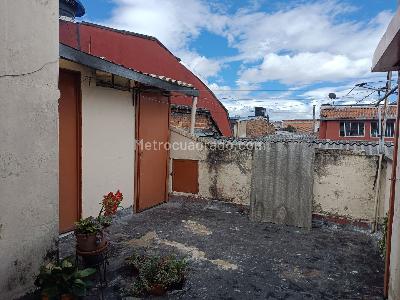 Casa de 5 alcobas en venta en Samper Mendoza, Bogotá, 249 m² · foto 16 de 19