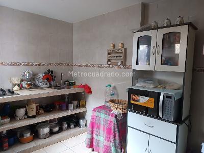 Casa de 5 alcobas en venta en Samper Mendoza, Bogotá, 249 m² · foto 4 de 19