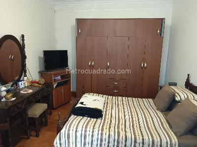 Casa de 5 alcobas en venta en Samper Mendoza, Bogotá, 249 m² · foto 6 de 19