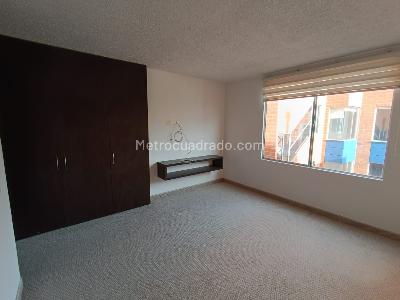 Apartamento de 2 alcobas en venta en La Estrella Del Norte, Bogotá, 51 m² · foto 8 de 17