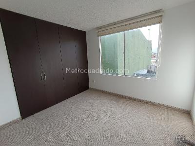 Apartamento de 2 alcobas en venta en La Estrella Del Norte, Bogotá, 51 m² · foto 9 de 17