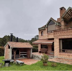 Casa de 5 alcobas en venta en Floresta De La Sabana, Bogotá, 690 m² · foto 2 de 15