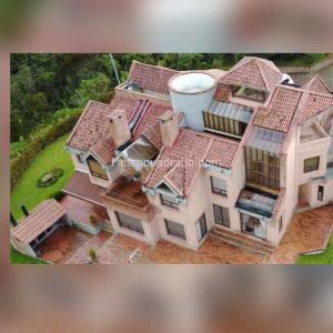 Casa de 5 alcobas en venta en Floresta De La Sabana, Bogotá, 690 m² · foto 4 de 15