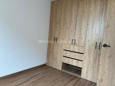 Apartamento de 2 alcobas en venta en Fontibon Aeropuerto, Bogotá, 33 m² · foto 13 de 20