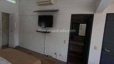 Casa de 5 alcobas en venta en Puerto Peñalisa, Girardot, 300 m² · foto 9 de 16