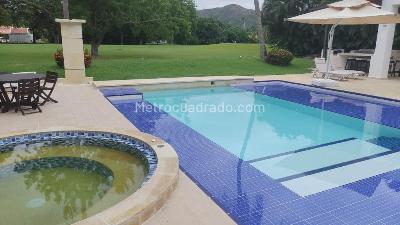 Casa de 5 alcobas en venta en Puerto Peñalisa, Girardot, 300 m² · foto 14 de 16