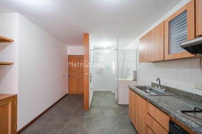 Apartamento de 2 alcobas en venta en Chapinero Alto, Bogotá, 69 m² · foto 6 de 20
