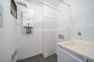 Apartamento de 2 alcobas en venta en Chapinero Alto, Bogotá, 69 m² · foto 10 de 20